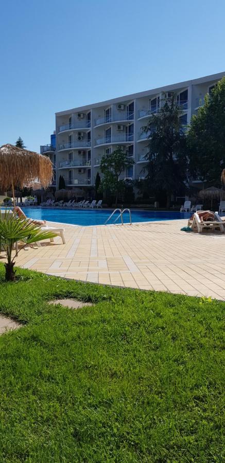 Apartment With Green Terrace Бургас Экстерьер фото
