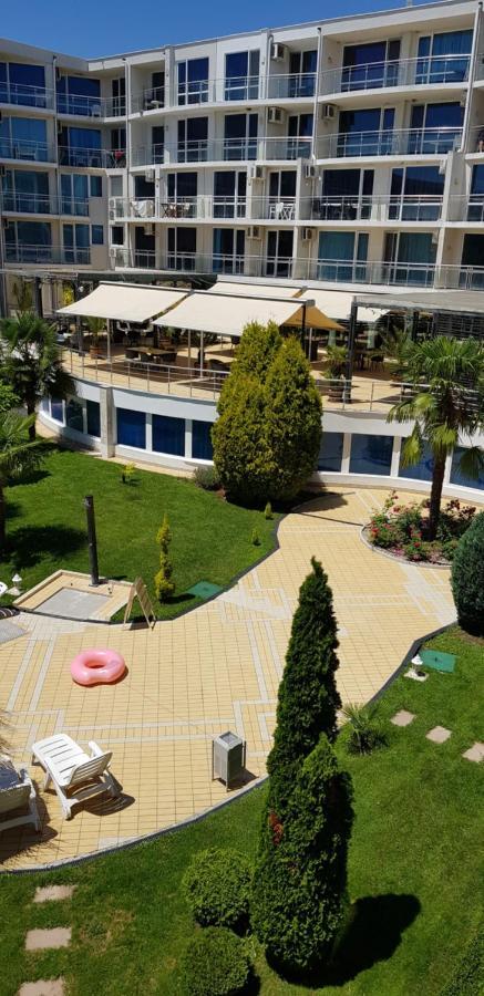Apartment With Green Terrace Бургас Экстерьер фото